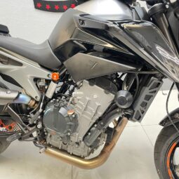 KTM Duke 790 R 2022 lleno