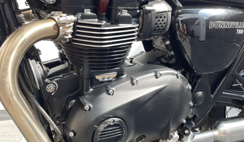 Triumph bonneville 900cc T100 lleno