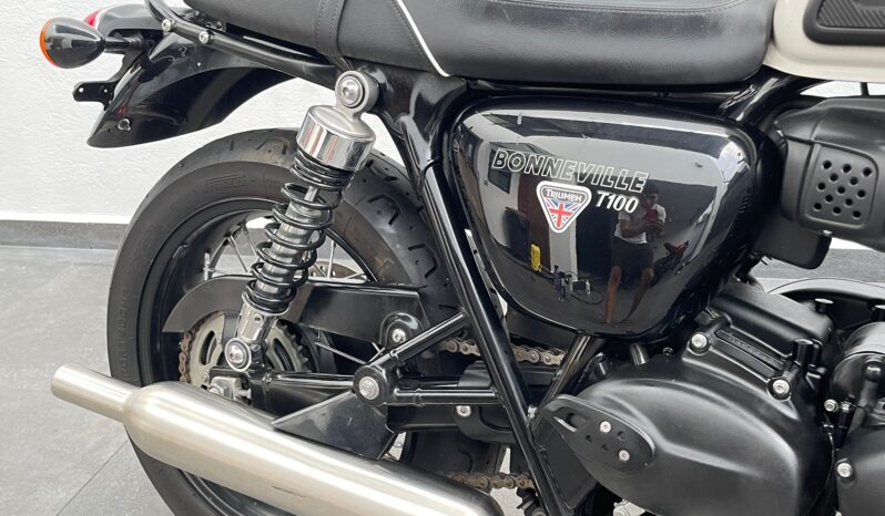 Triumph bonneville 900cc T100 lleno